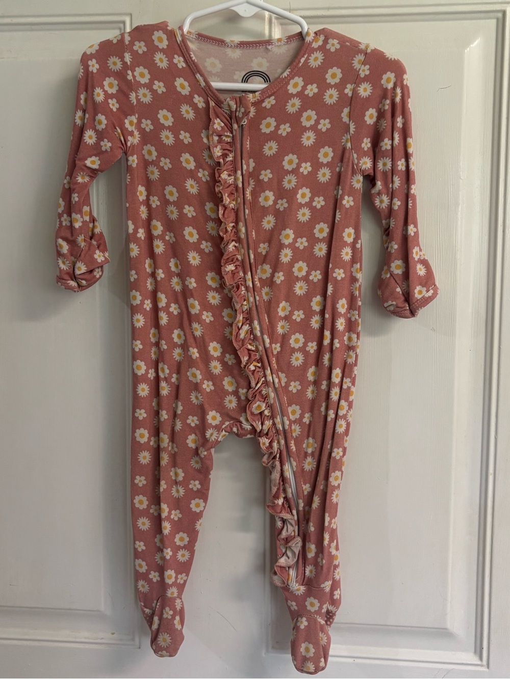 12M Emerson & Friends Rose Daisy ruffled 2 way zipper footie Pajamas.  In VVGUC!